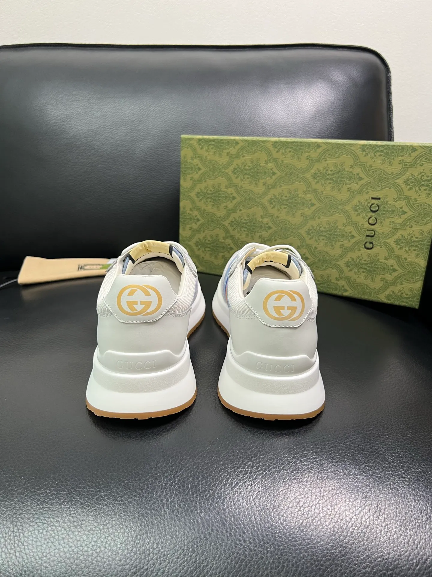 Men's shoes 💰800 Gucci top purchasing Gucci counter new model, original factory configuration of imported cowhide from Italy with printed cloth fabric, imported cowhide lining, breathable and comfortable, sole: original factory special sole is super comfortable, original factory and single goods are high quality, welcome to compare, code number 38-44 (customized 45 46) 85865